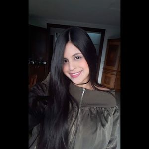 Meet your Posher, Valeria